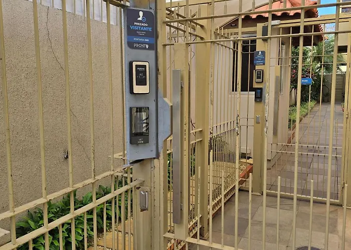 Tri Excelente Localização Com Garagem! Porto Alegre